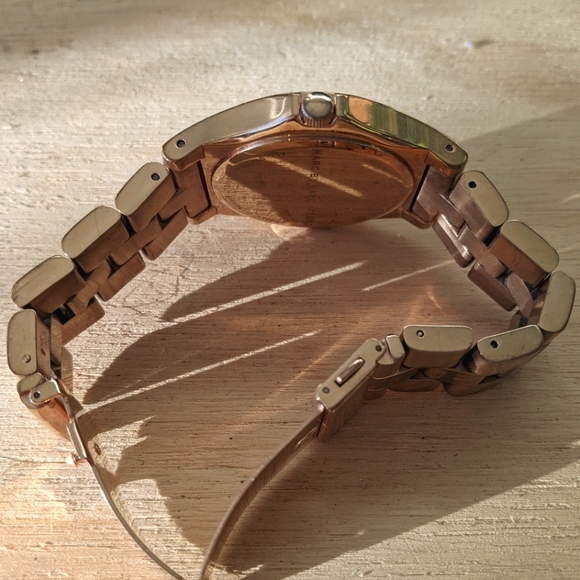 Marc by Marc Jacobs Rose Gold Watch - Picture 3 of 4